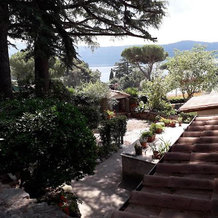 Bed&Breakfast "Fiorella" Sul Lago Castel Gandolfo Exterior foto